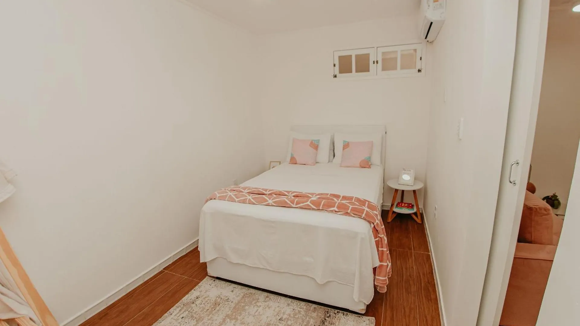 Apartamento Para Casal - 2,4Km Praia Do Forte Cabo Frio Brazil