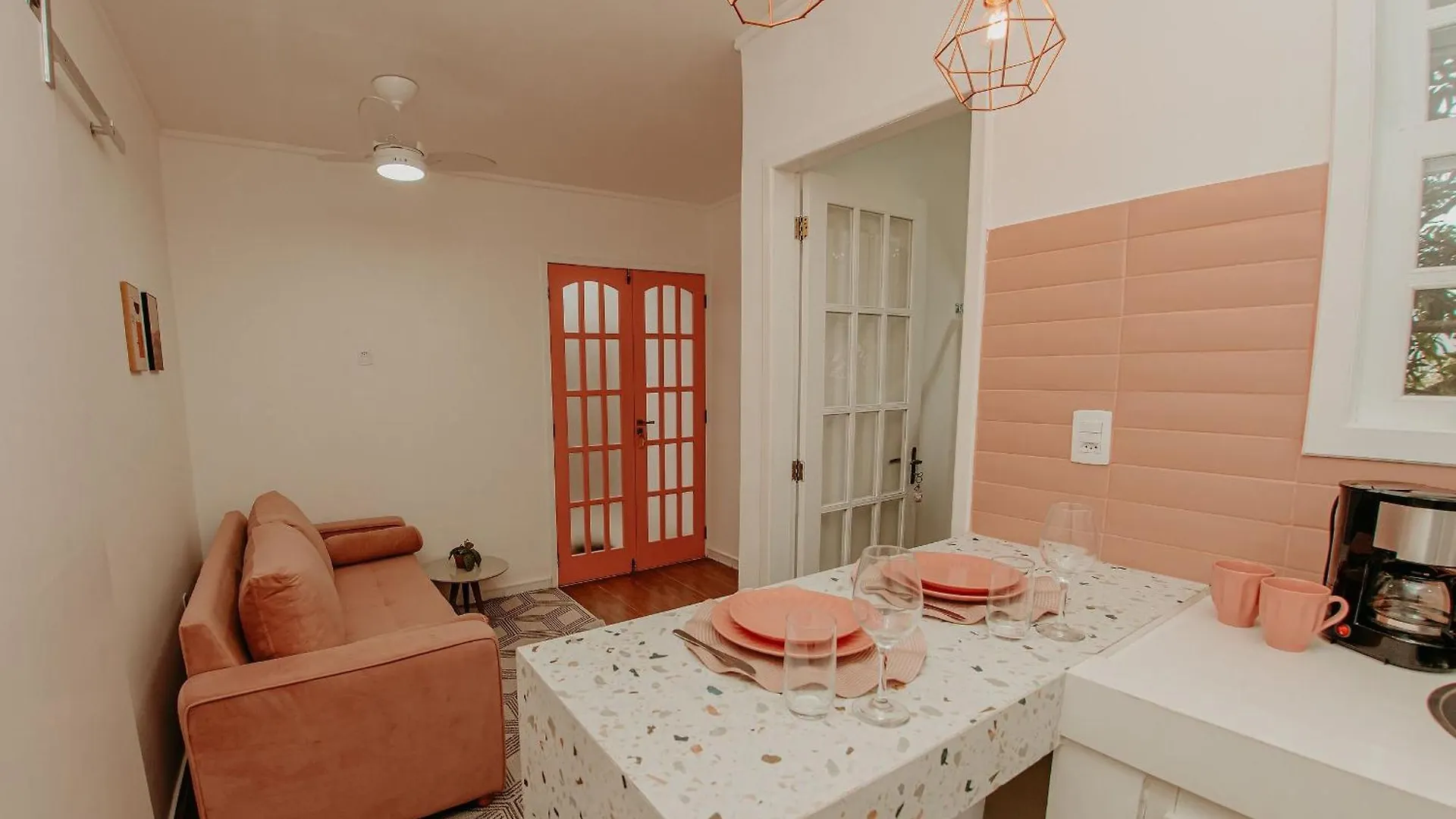 Apartamento Para Casal - 2,4Km Praia Do Forte Cabo Frio Brazil